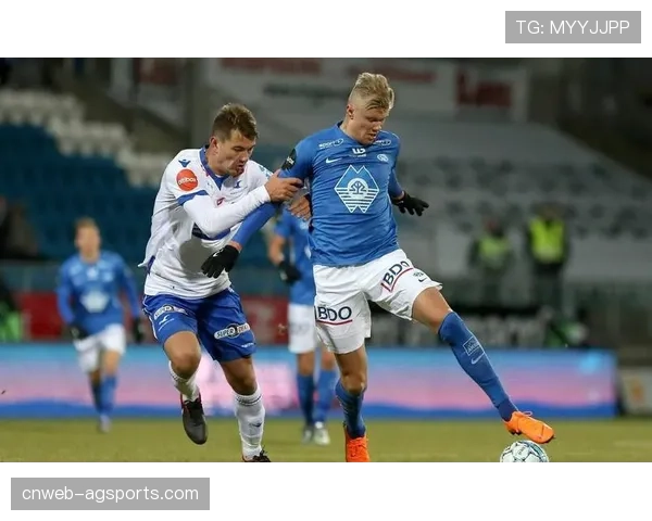 争议评论：点球判罚尺度不一，是否损害了法甲联赛的公信力？